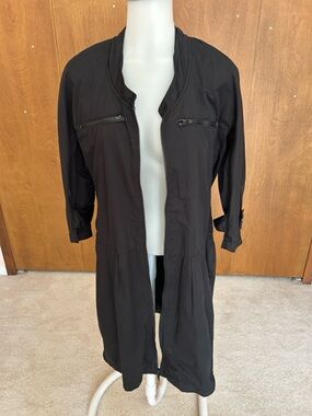 Black Long Zip Front Lightweight Jacket or dress with 2 side pockets